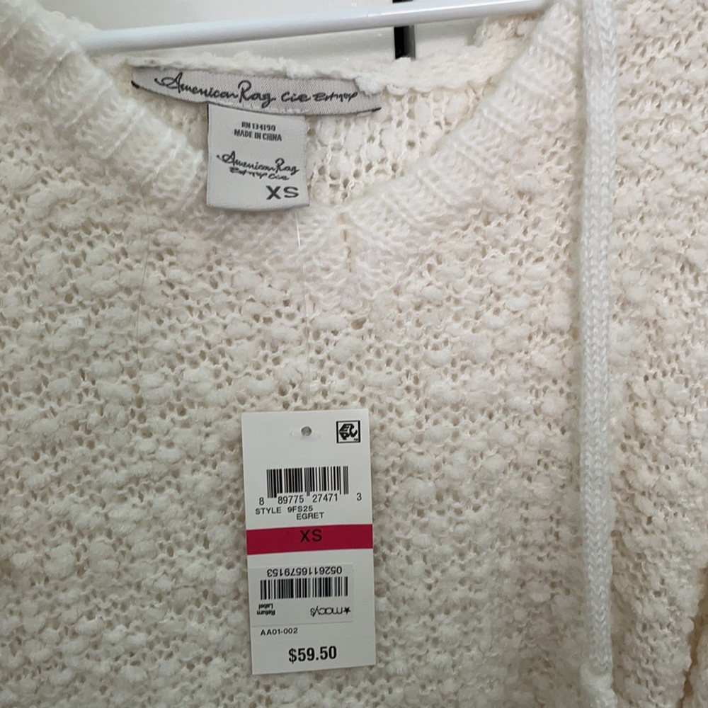 American Rag sweater - Picture 2 of 3